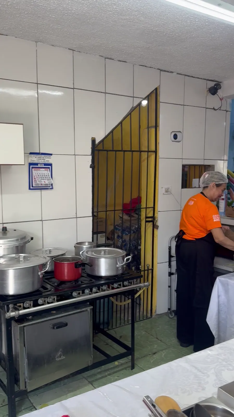 Estrutura e equipamentos na Cozinha Solidária Sempre Juntos — registro 5
